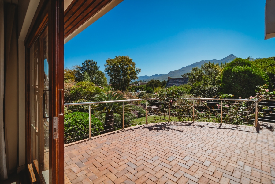 4 Bedroom Property for Sale in Dormehls Drift Western Cape